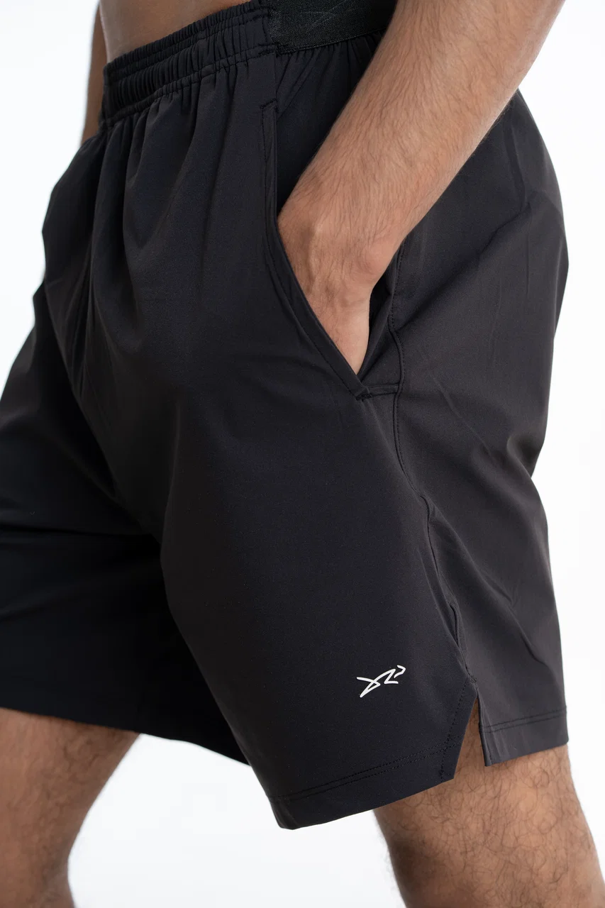 Elevate Split Shorts_black_02